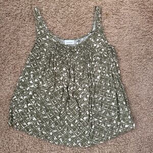 Avenue 18 20 Green Tank Top Smocking Under Collar Geometric Pattern